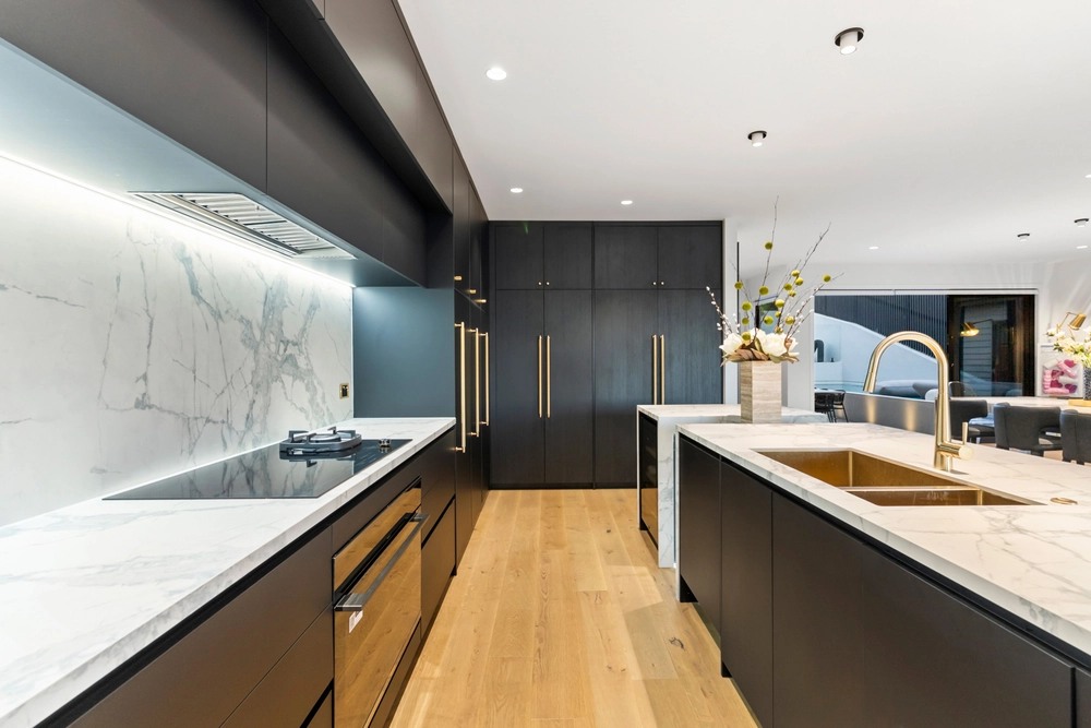 Photos of 12 Grand Ridge Avenue