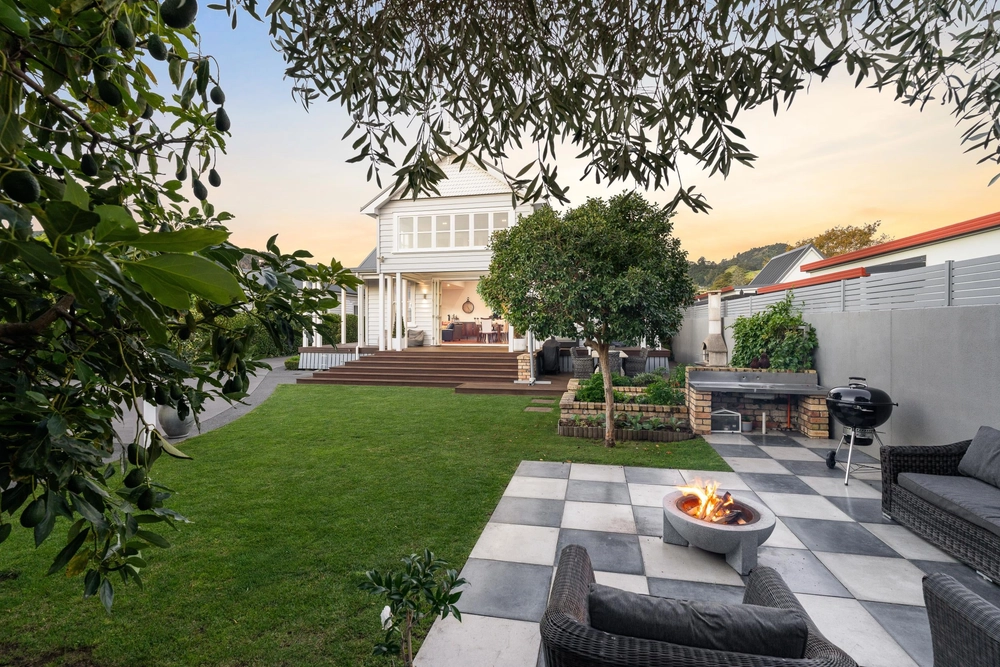 Photos of 107 Rolleston Street