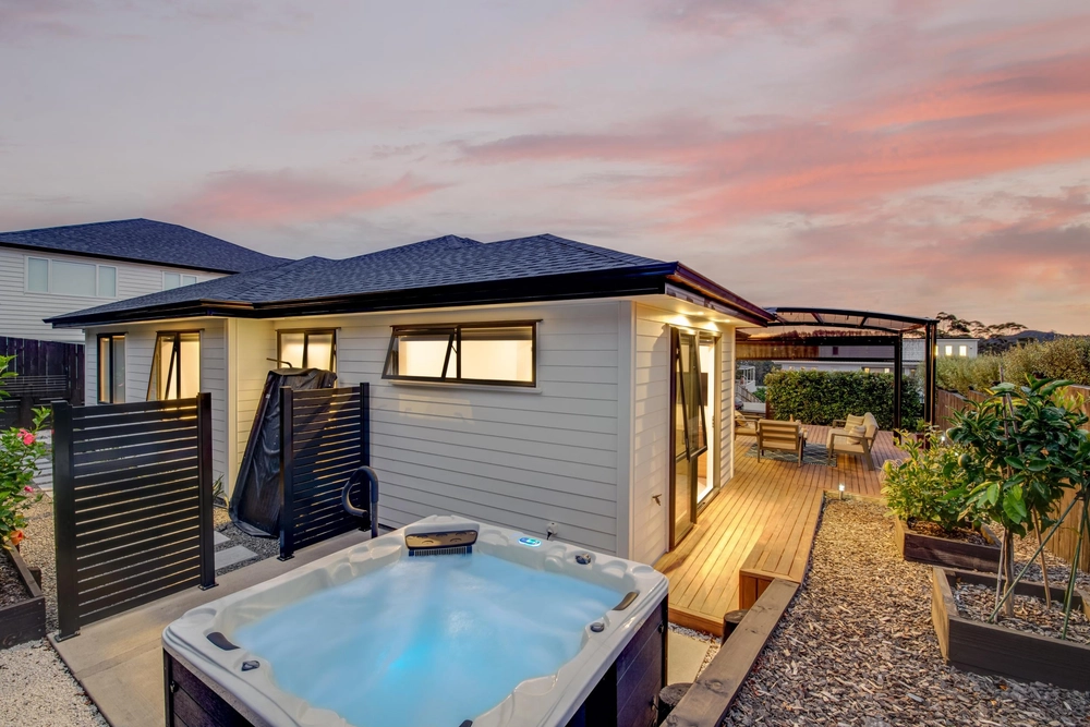 Photos of 22 Takurua Terrace