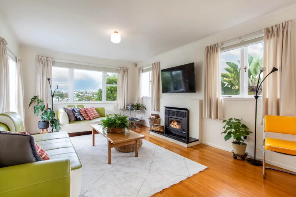 Photos of 37 Mary Dreaver Street