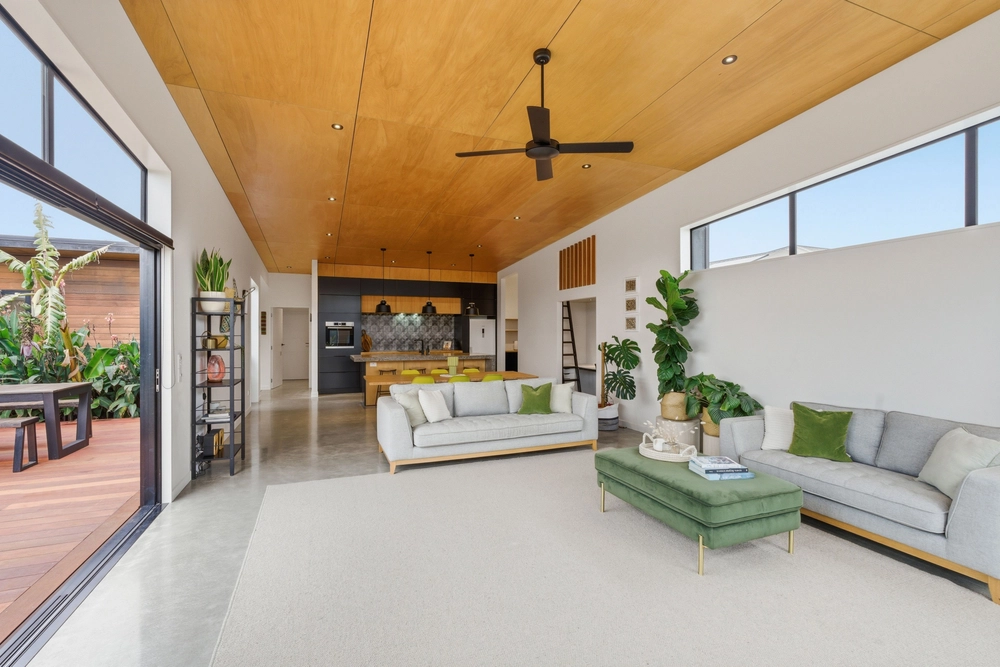 Photos of 93 Beachvale Drive