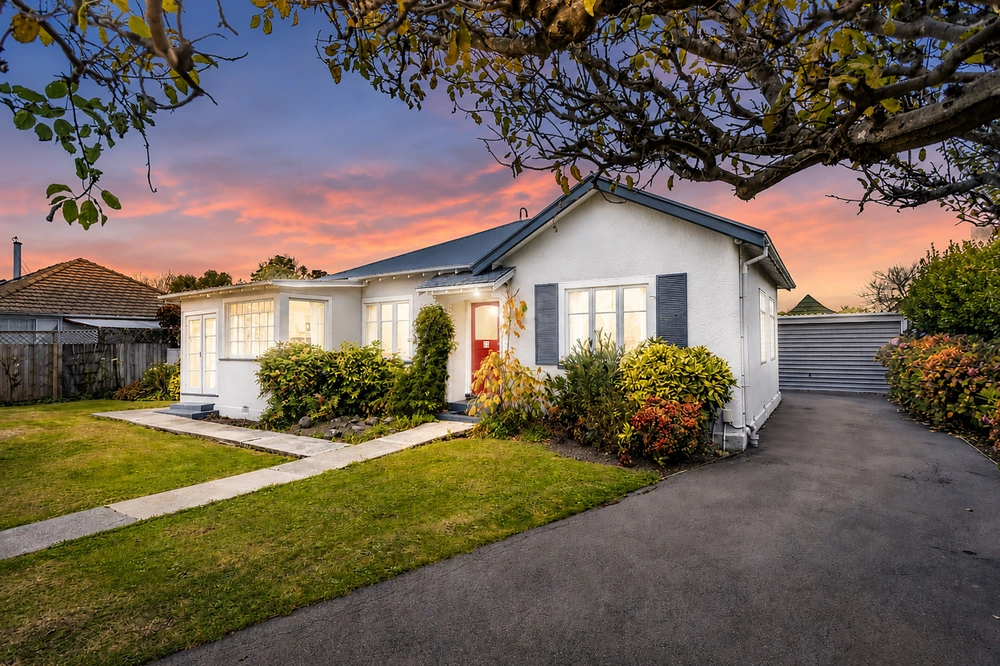 Photos of 47 Pitcairn Crescent