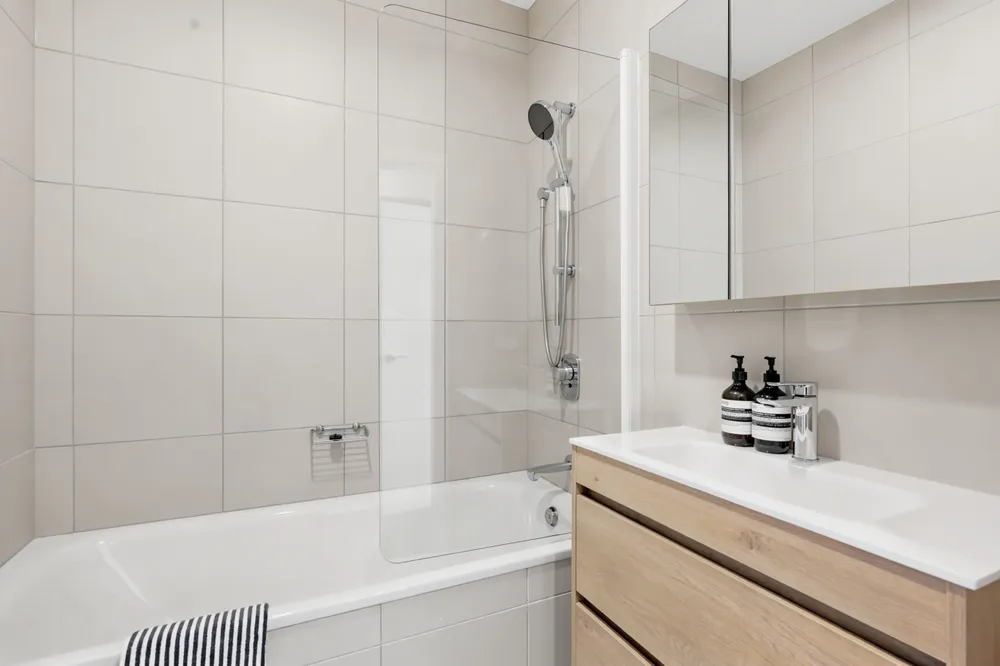 Photos of 39B St Stephens Avenue