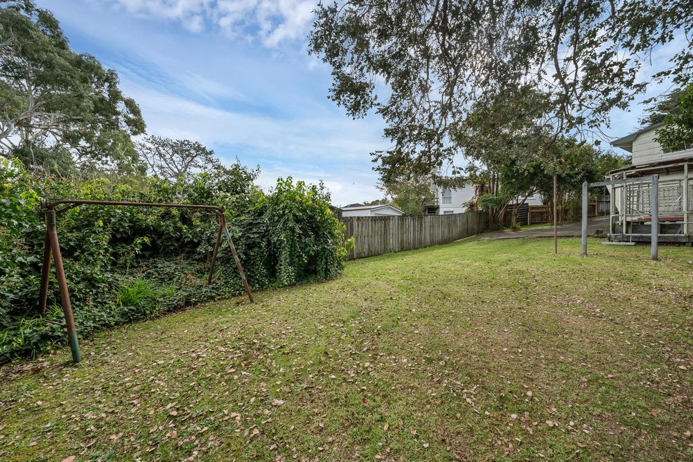Photos of 11 Hughes Terrace