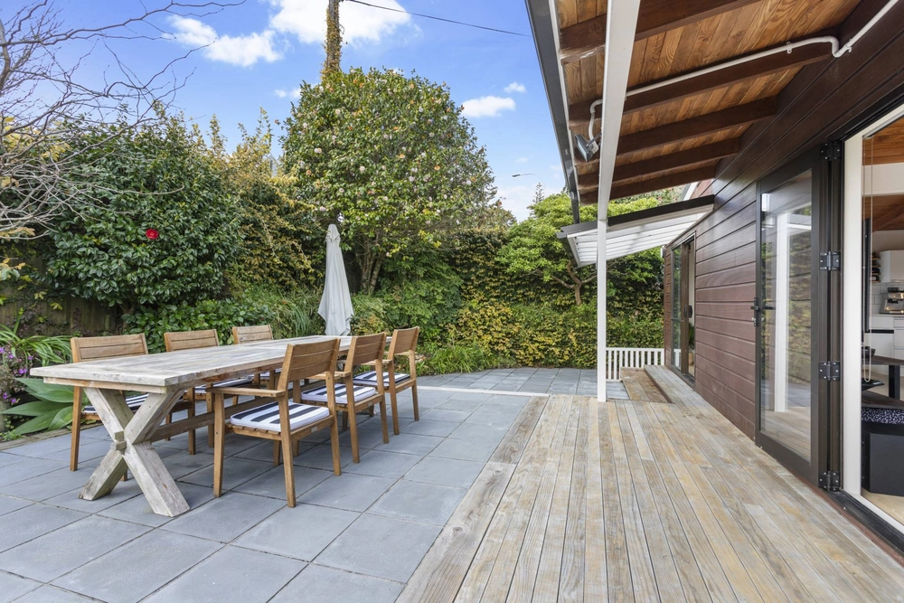Photos of 99 captain scott road