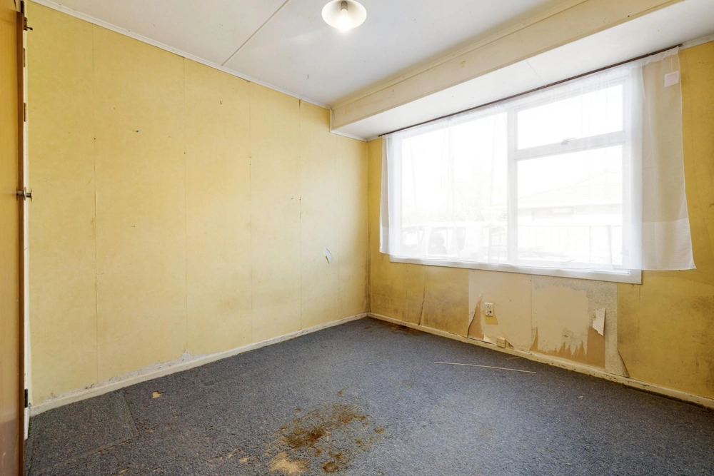 Photos of 63 Oakfield Crescent