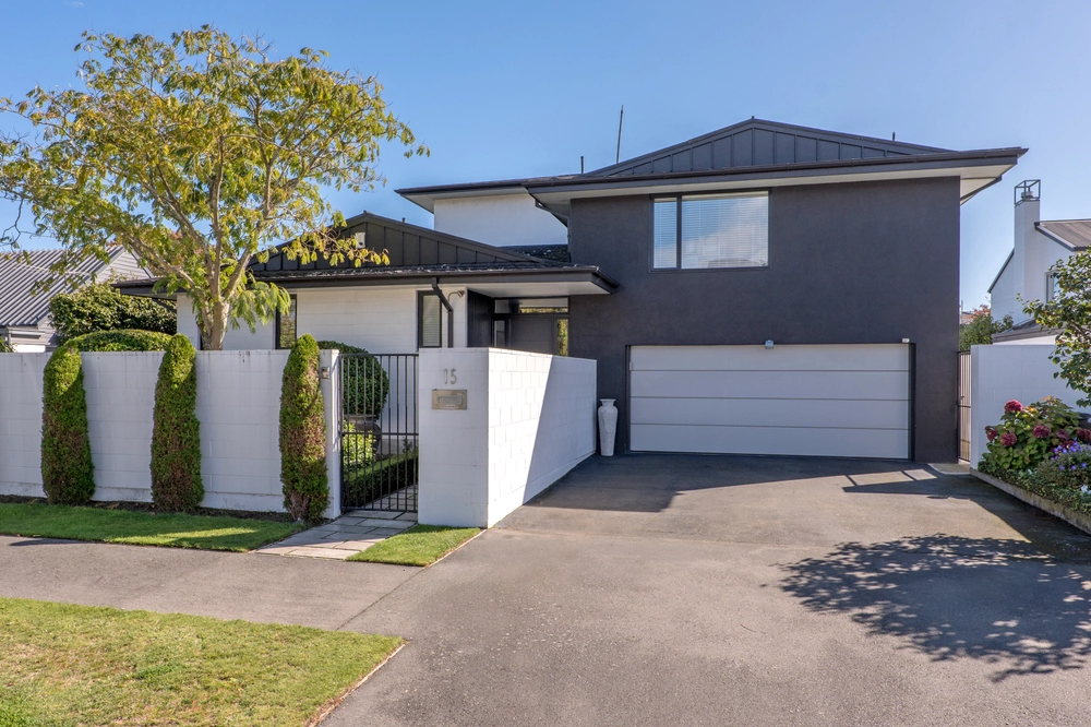 Photos of 15 Mcdougall Avenue