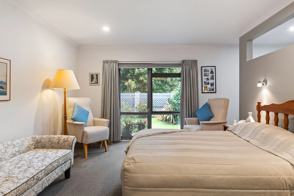 Photos of 12 Charteris Rise