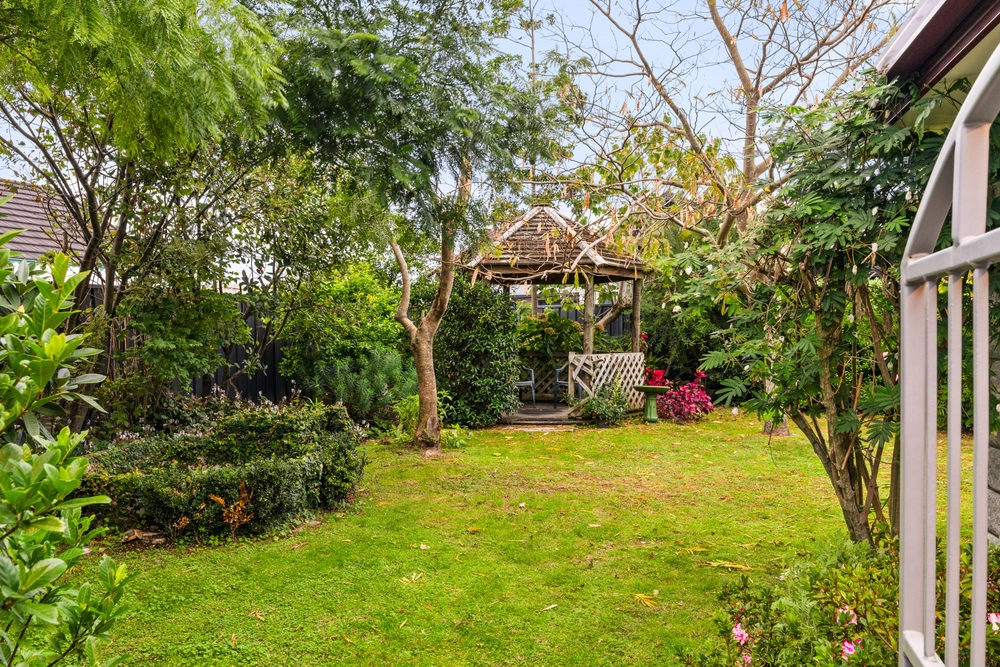 Photos of 12 Charteris Rise
