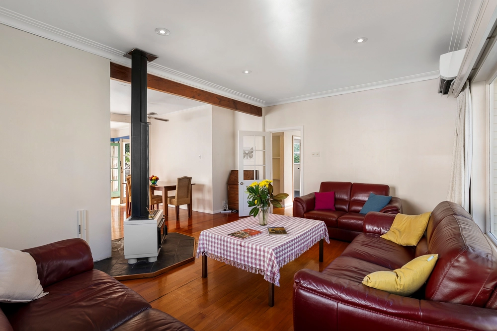 Photos of 40 Raurenga Avenue