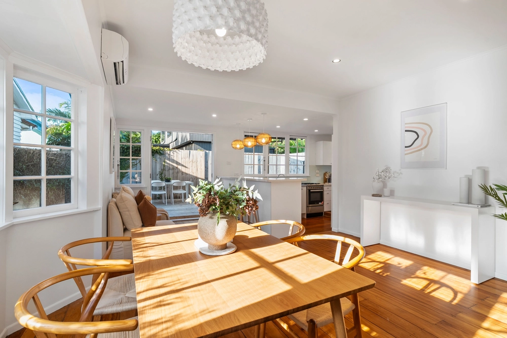 Photos of 1 Rhodes Avenue