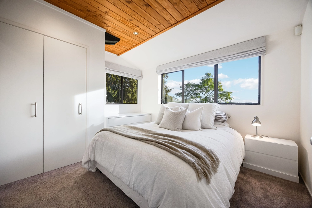 Photos of 7 Odin Place