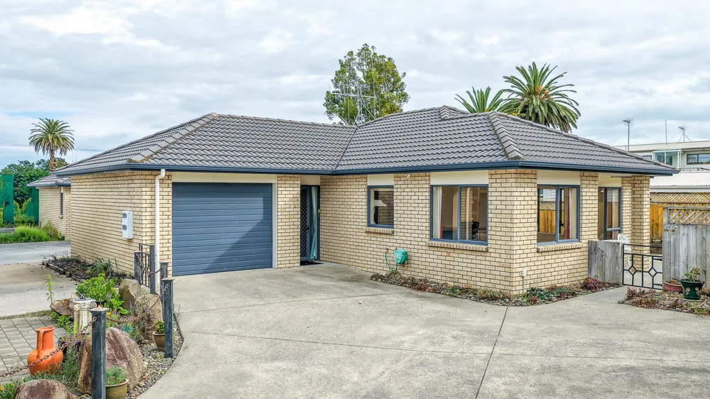 Photos of 301b Fenton Street