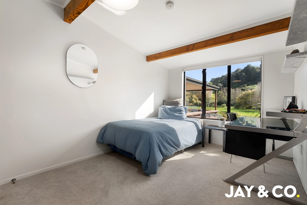Photos of 10 Thorps Quarry Road
