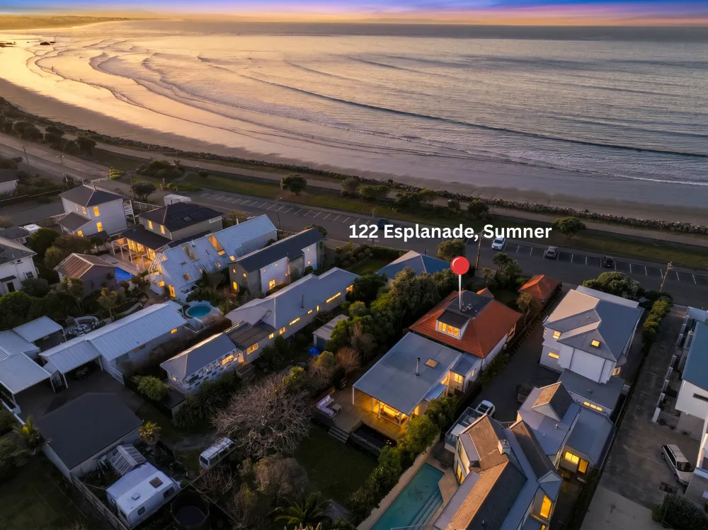 Photos of 122 Esplanade