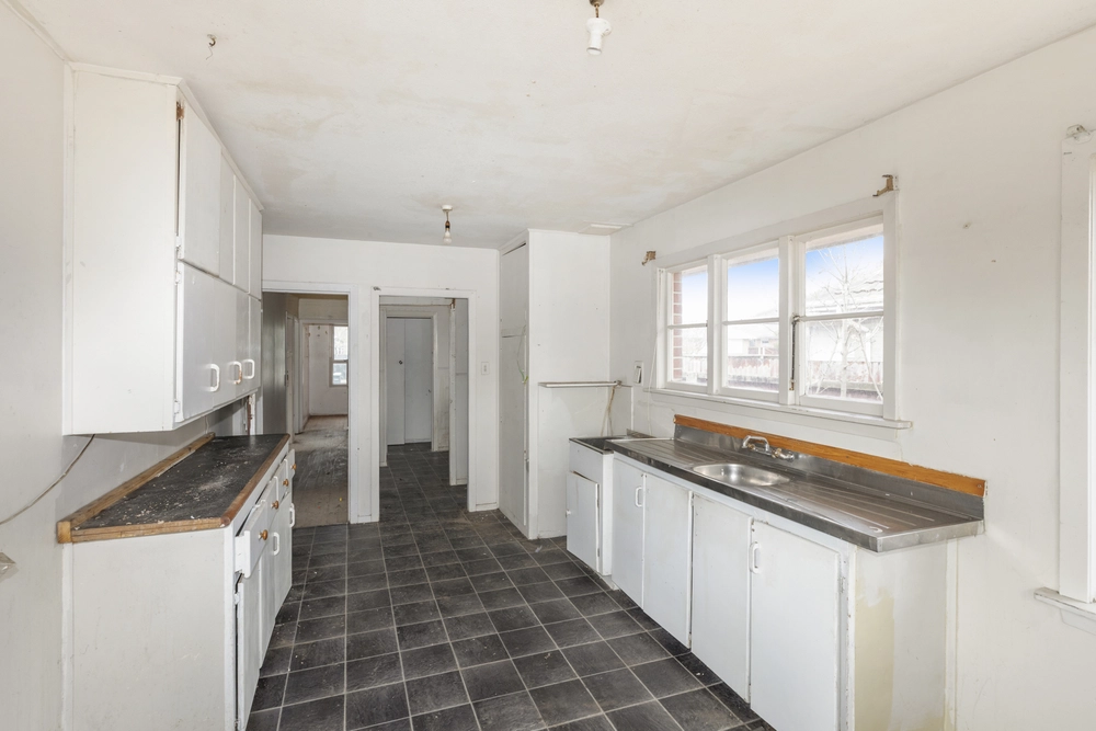 Photos of 40 Tomrich Street