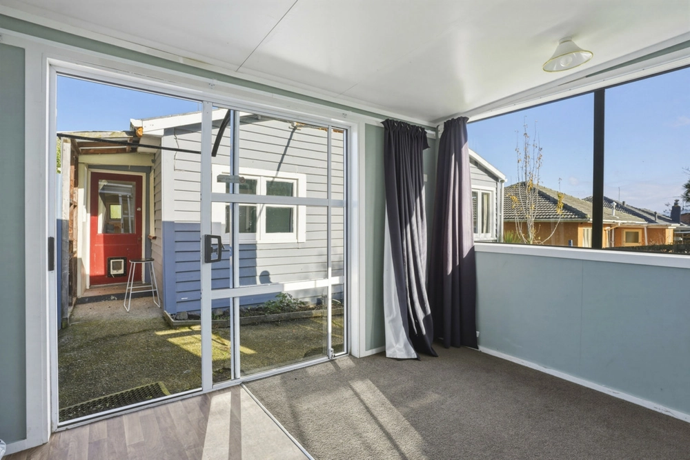 Photos of 7 Dickson Street