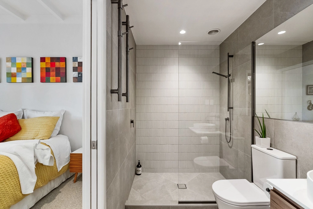 Photos of 46 Cumberland Avenue