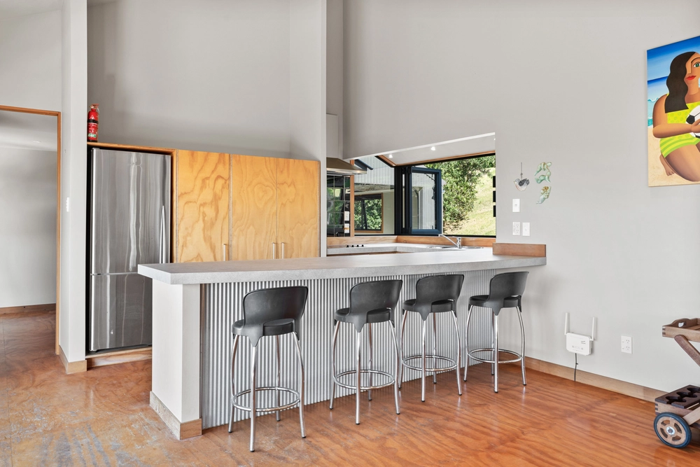 Photos of 31 Marine View Road