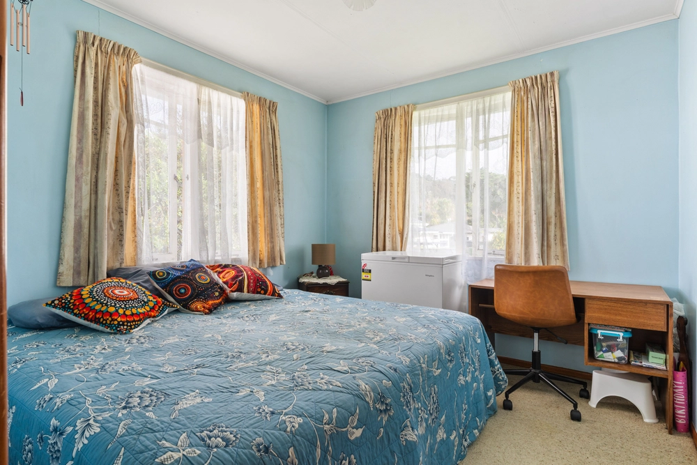 Photos of 21 Ropata Street