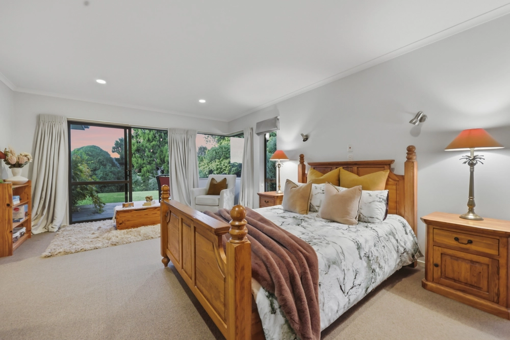 Photos of 94 Sowerby Heights