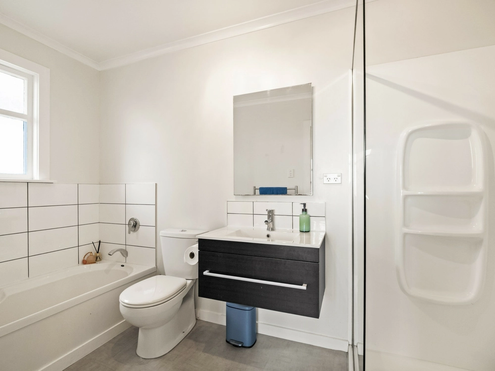 Photos of 141 Easther Crescent