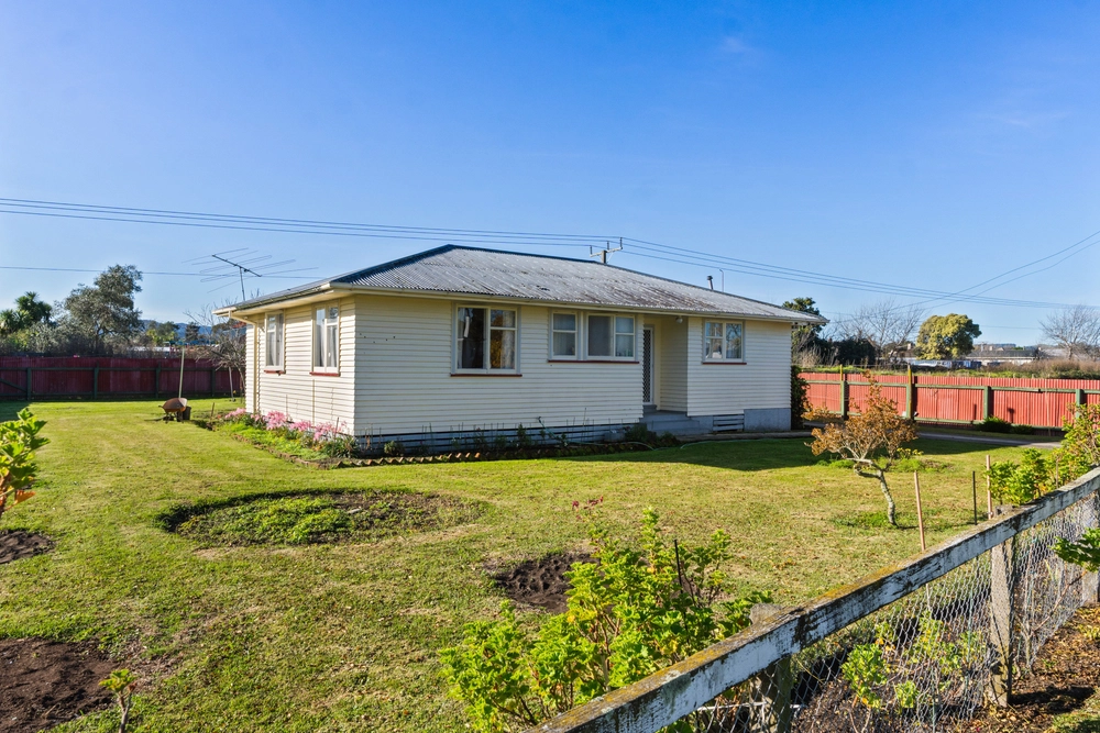 Photos of 81 Birrell Street