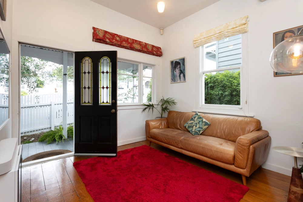 Photos of 14 Bond Street