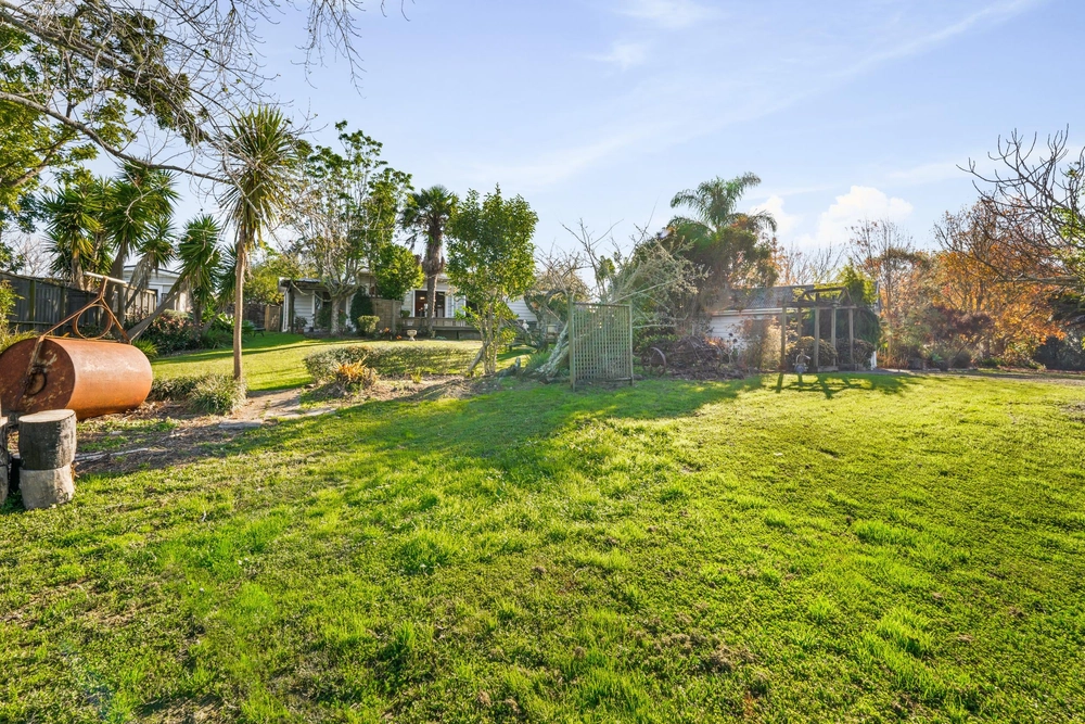 Photos of 391 Pine Valley Road