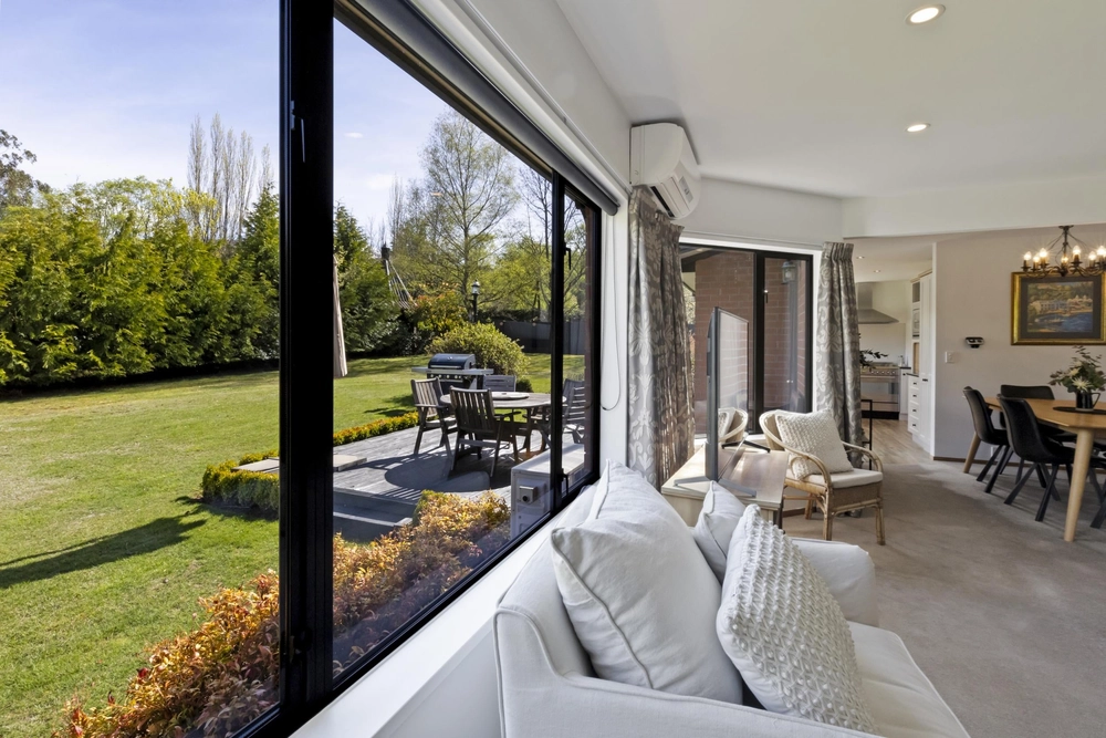 Photos of 353A Littles Road