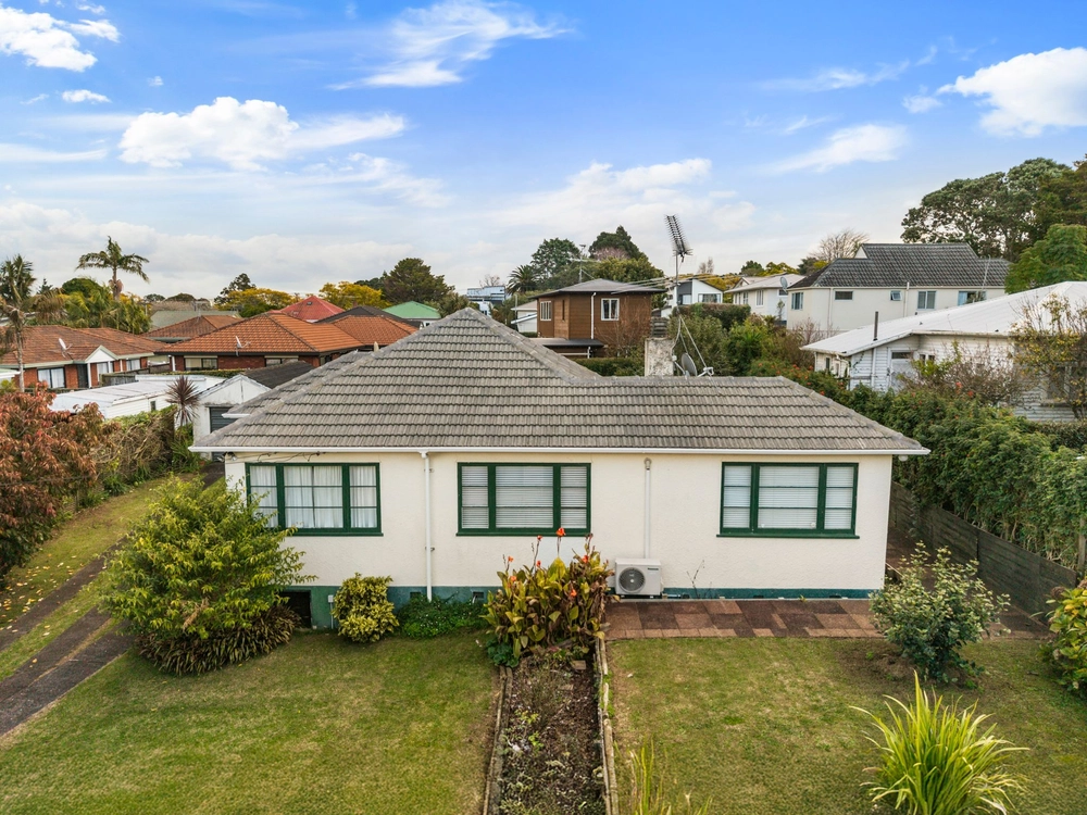 Photos of 48A Athens Road