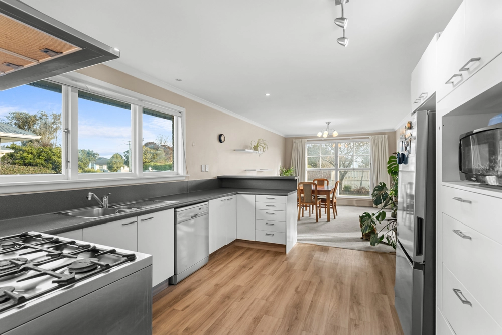 Photos of 105 Kennedys Bush Road