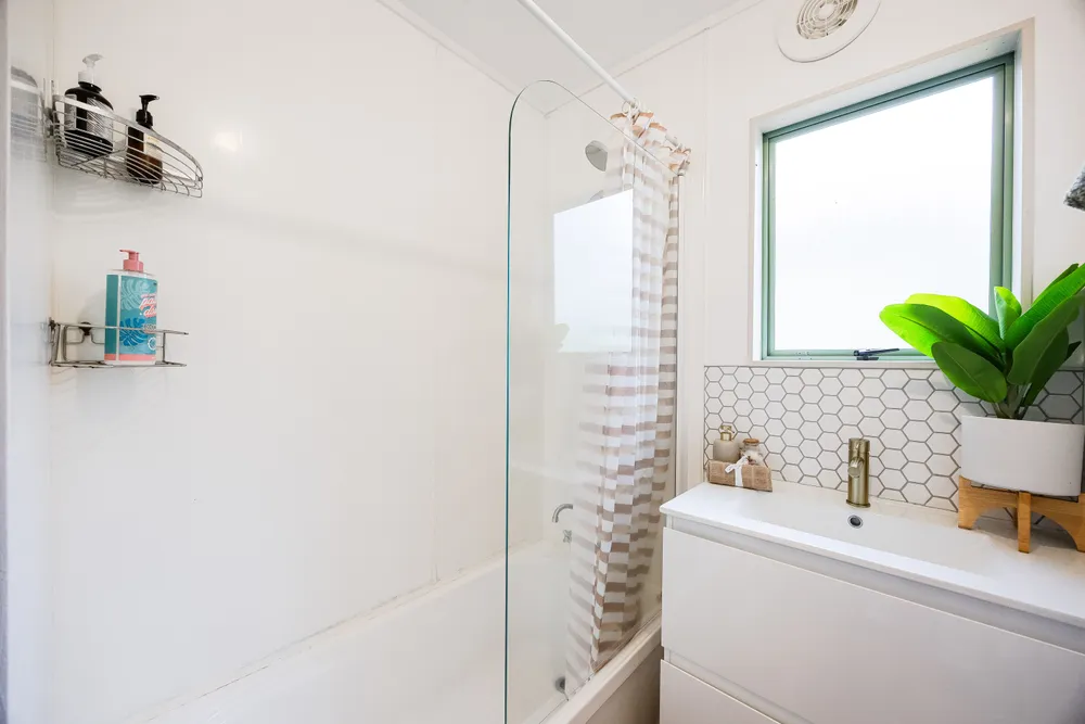 Photos of 85b Fairclough Road