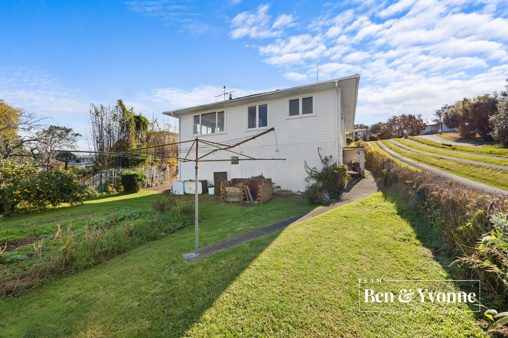 Photos of 24 Cotswold Lane