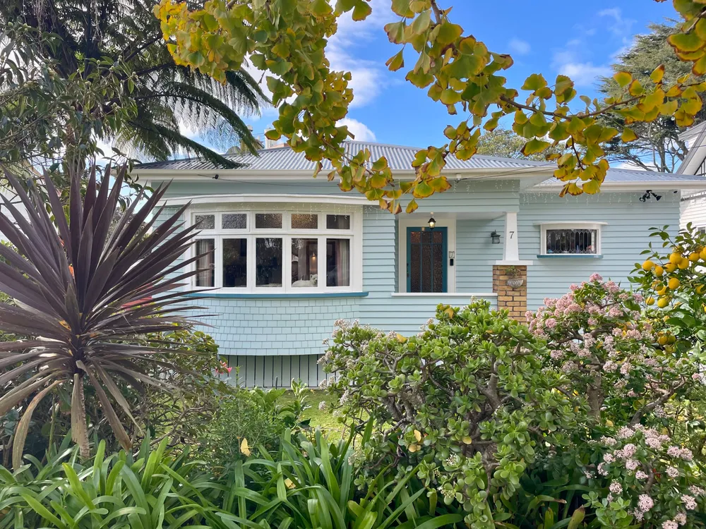 Photos of 7 Burnside Avenue