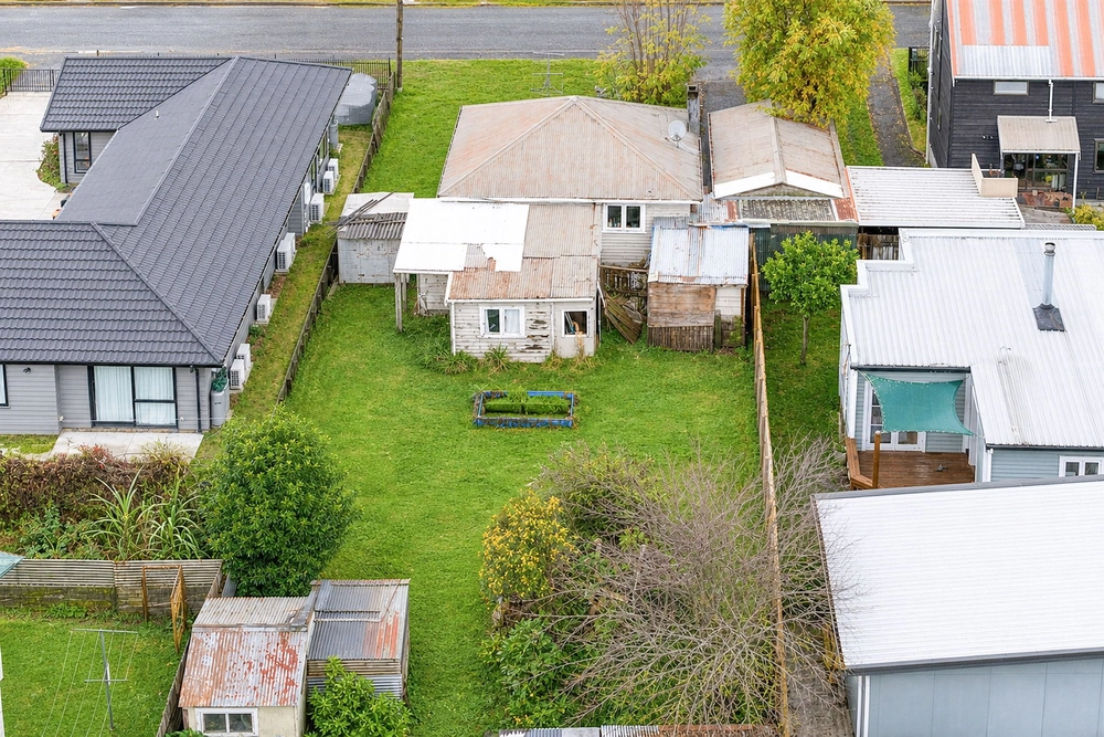Photos of 12 Kiwi Avenue
