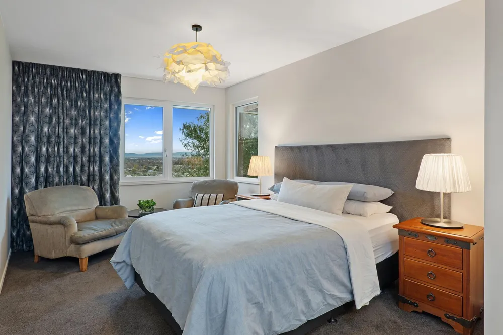 Photos of 22 Woodlau Rise