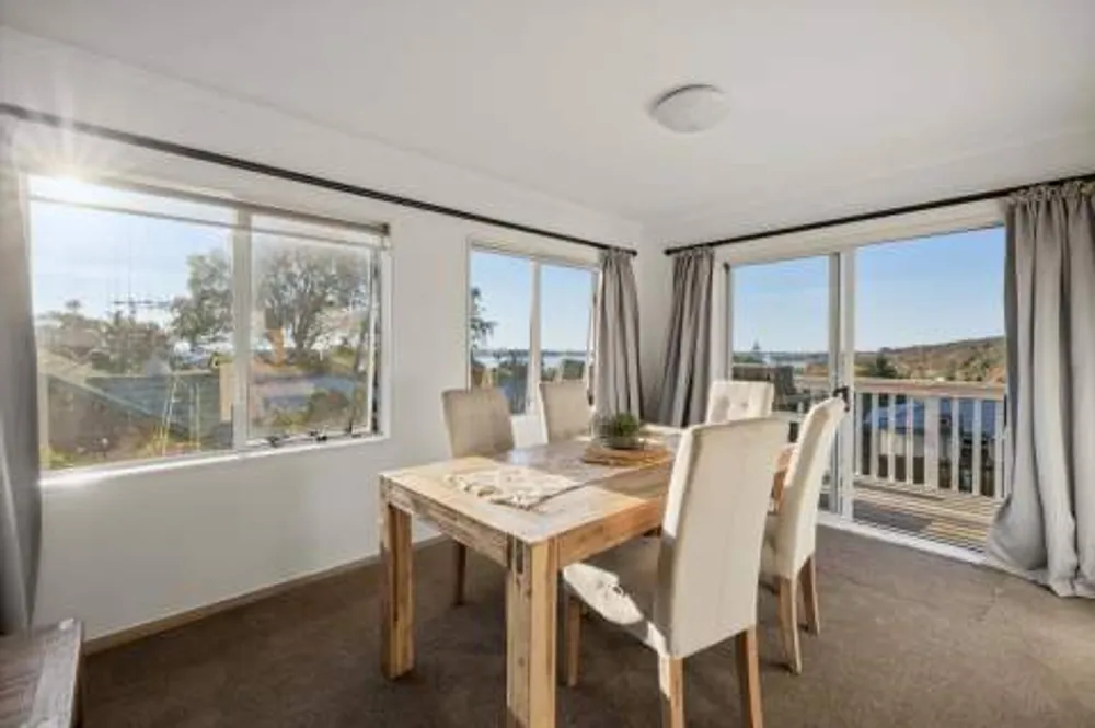 Photos of 15 Homestead Place