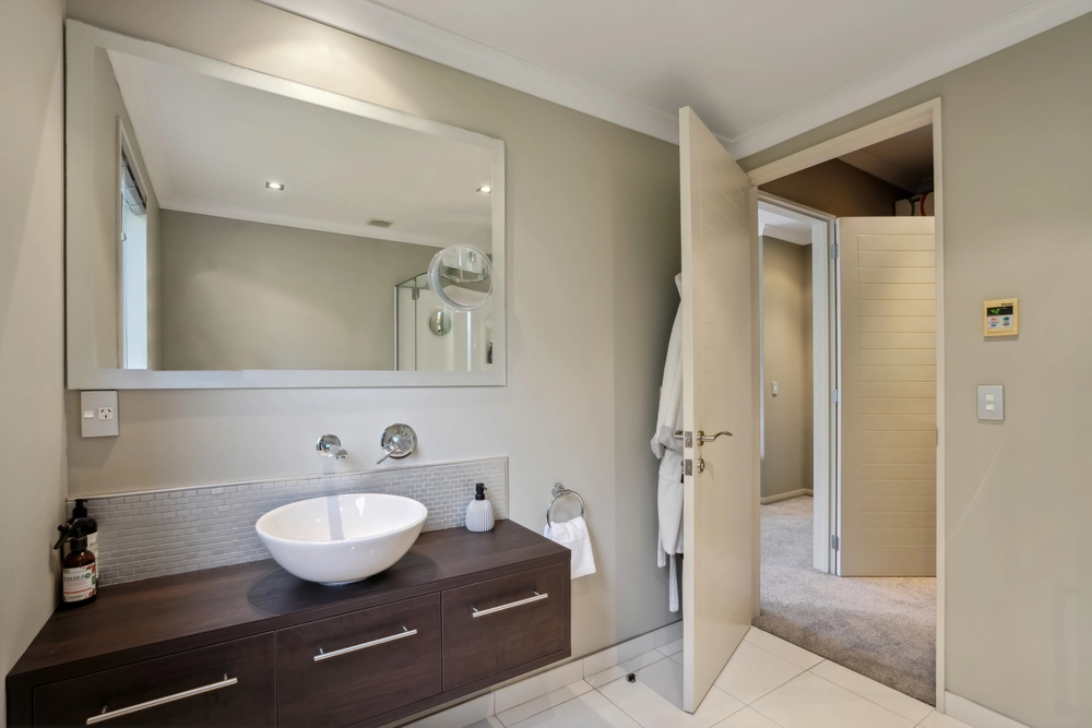 Photos of 1153 Aubrey Road