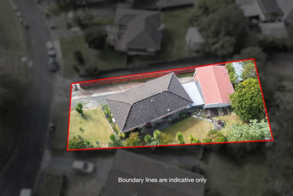 Photos of 18 Zingaro Place