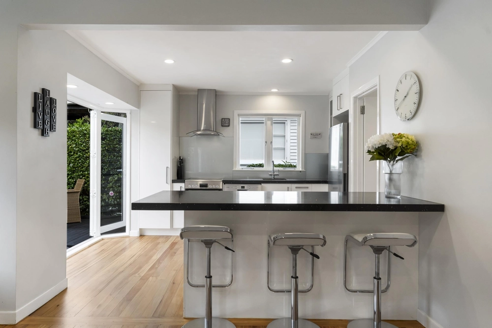 Photos of 10 Forfar Road