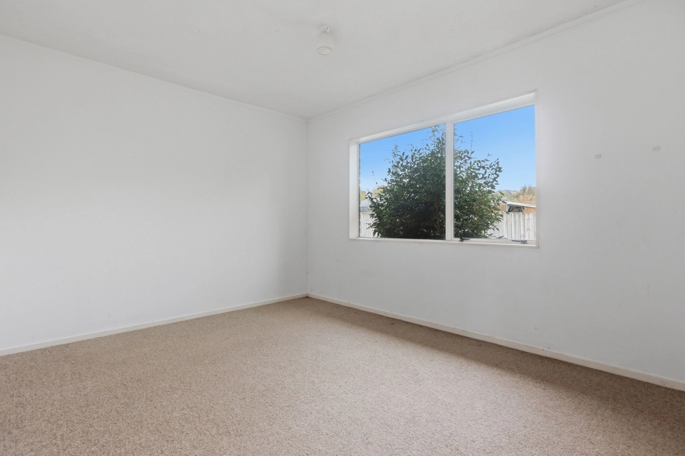Photos of 53D Esmeralda Street