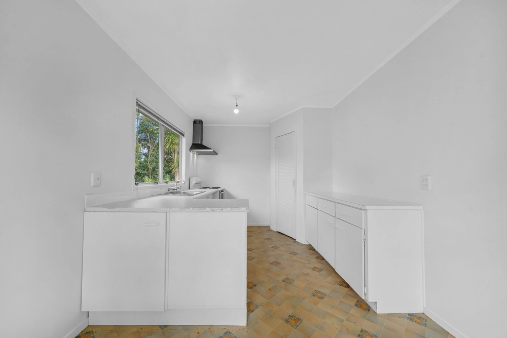 Photos of 11 Hughes Terrace