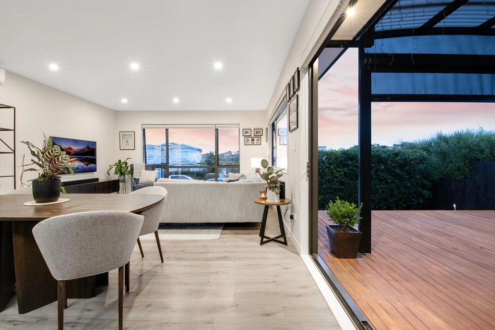 Photos of 22 Takurua Terrace
