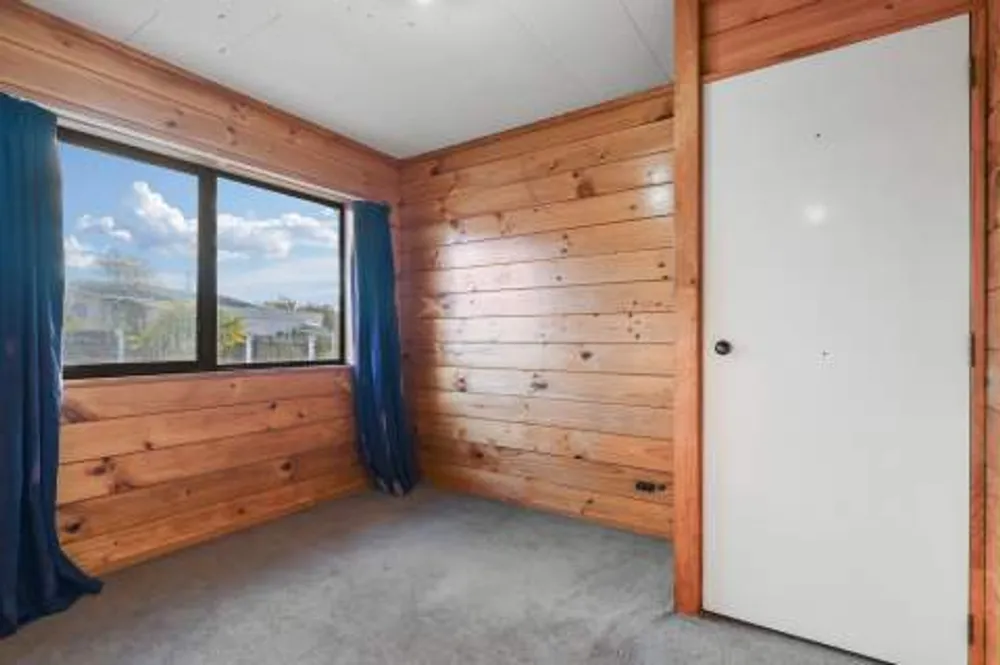 Photos of 48 Neri Crescent