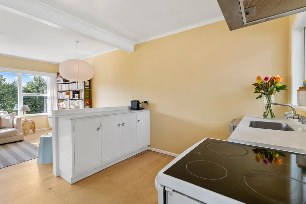 Photos of 2/4 Penzance Road