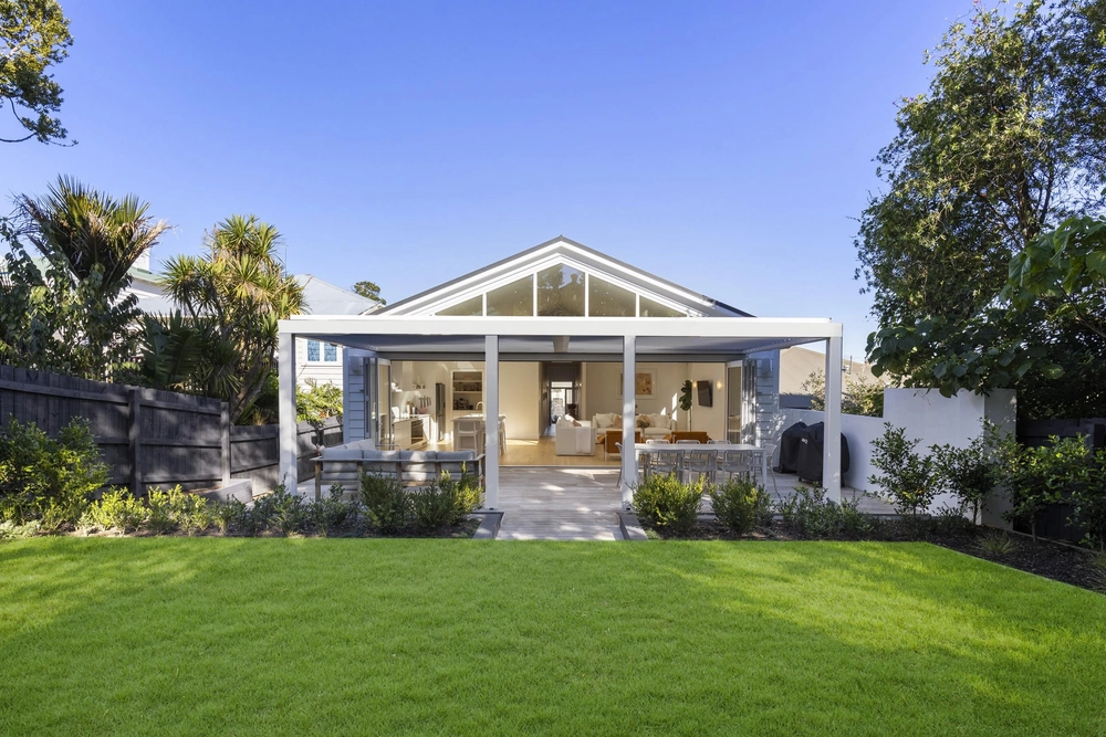 Photos of 23 Beaconsfield Street