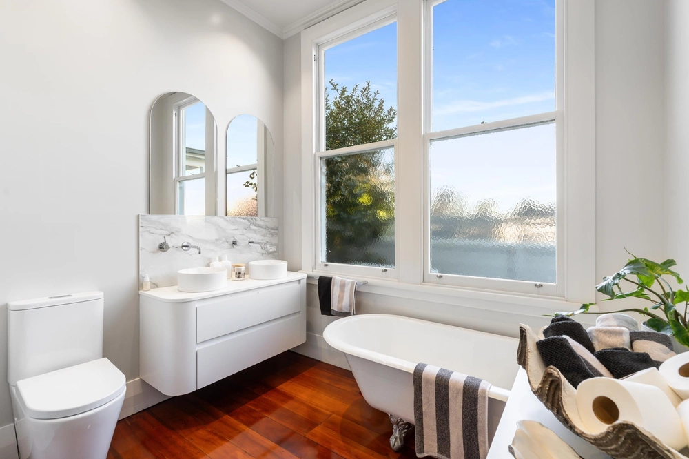 Photos of 107 Rolleston Street