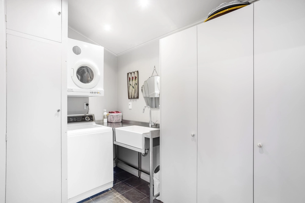 Photos of 8 Neidpath Road