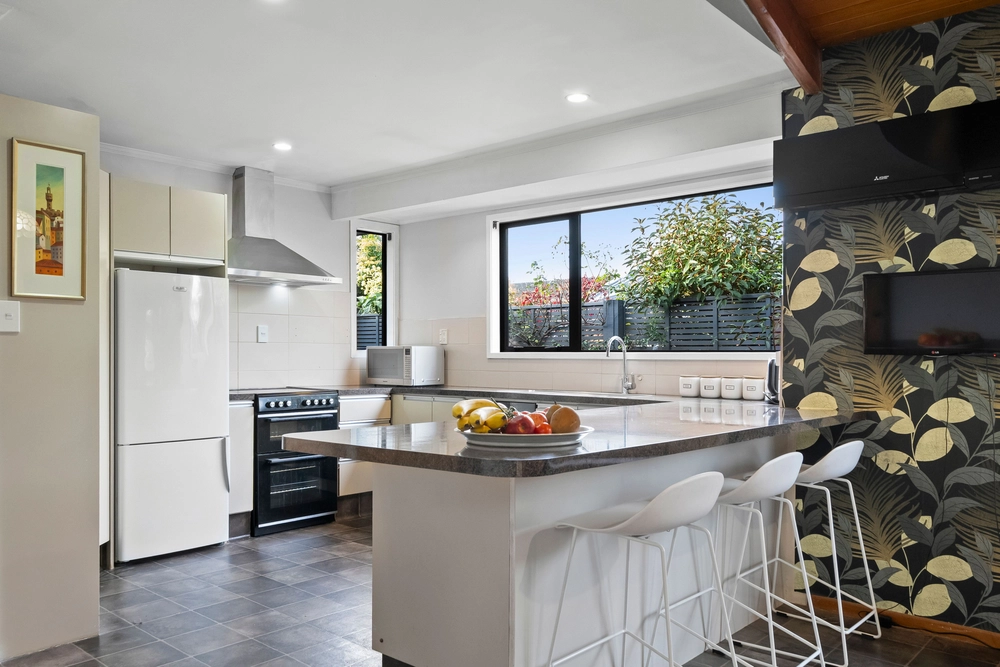 Photos of 212 Maidstone Road